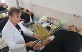 بیش از 140عزادار حسینی در سلماس خون اهدا کردند